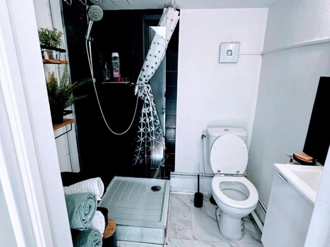 Appartement Avec Terrasse - Goupama Stadium, Eurexpo, Ldlc Arena, La Soie Vaulx-en-Velin Luaran gambar